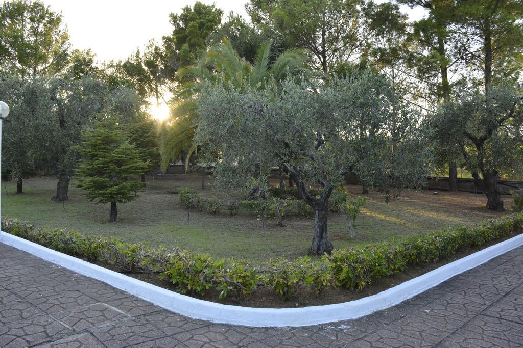 Villa Il Carrubo - Basilicata Pisticci Exterior photo